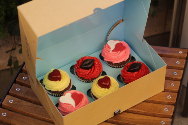 LOLA’S Cupcakes バレンタインカップケーキ